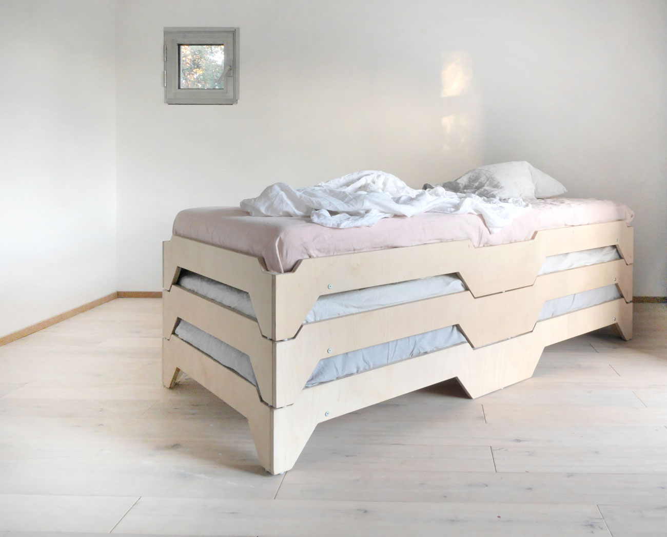 DoubleDouble • stack bed